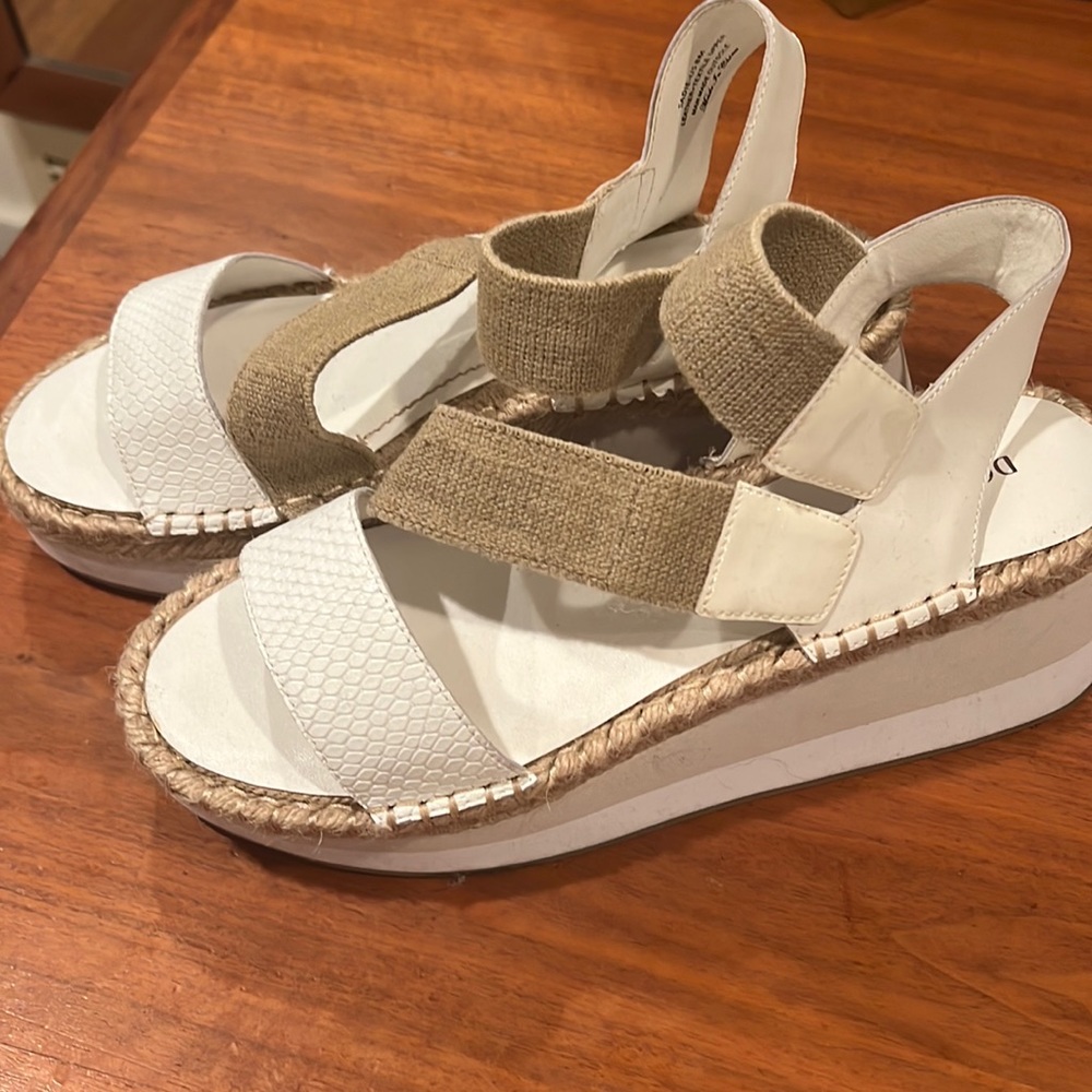Donald Pliner Sadie sandals